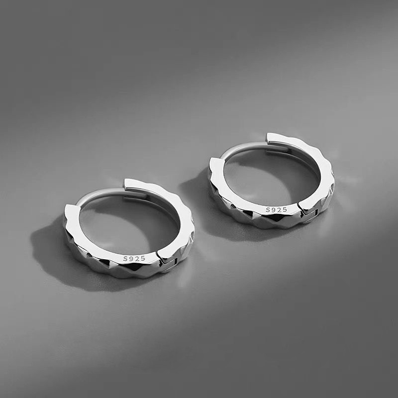 남자/여자를위한 1 쌍 펑크 작은 후프 귀걸이 블랙 실 - Street Fashion Earrings 리뷰 및 가격